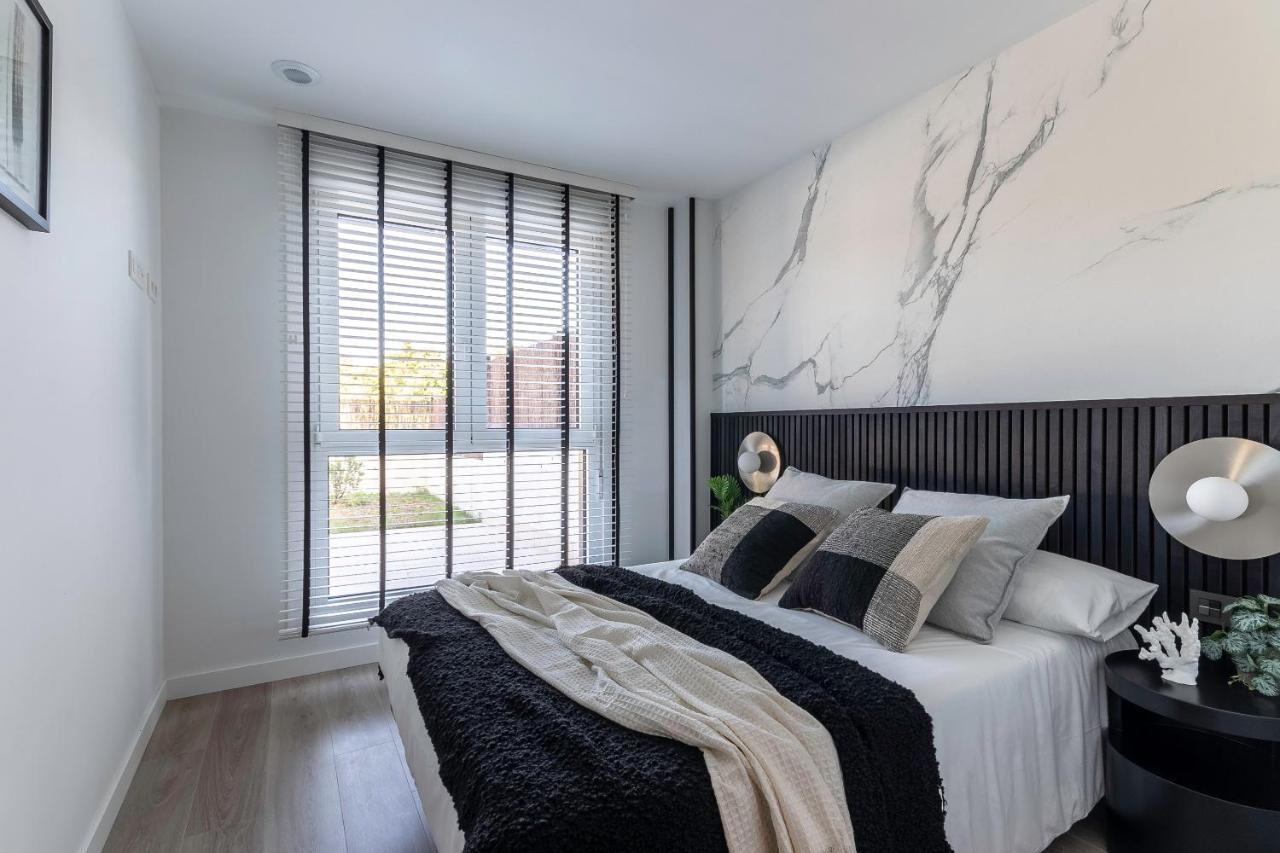 Akomodat En Precioso Y Moderno Con Jardin Y Parking Getxo Buitenkant foto