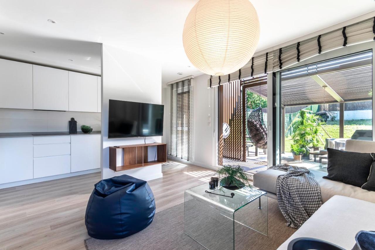 Akomodat En Precioso Y Moderno Con Jardin Y Parking Getxo Buitenkant foto