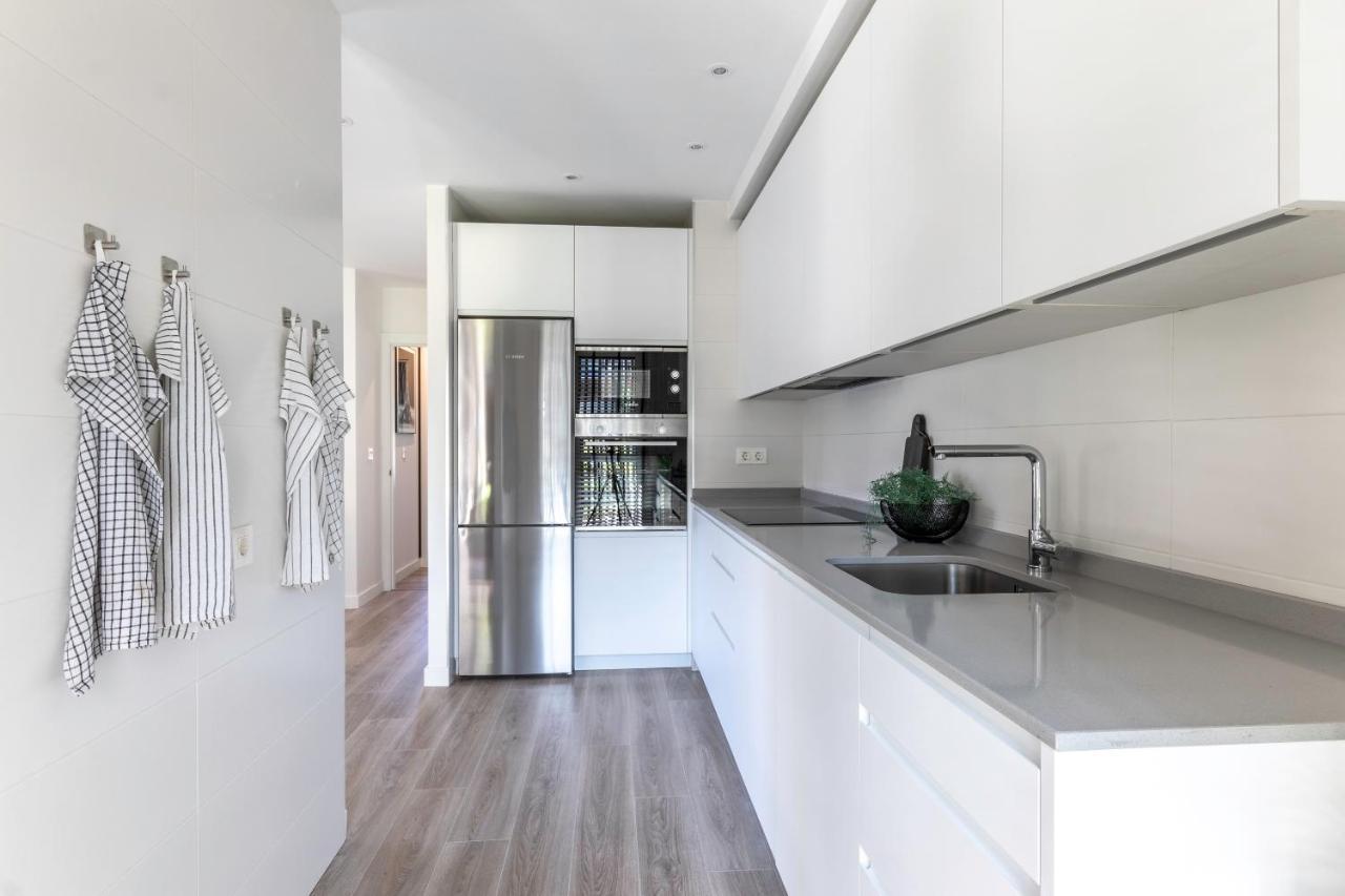 Akomodat En Precioso Y Moderno Con Jardin Y Parking Getxo Buitenkant foto