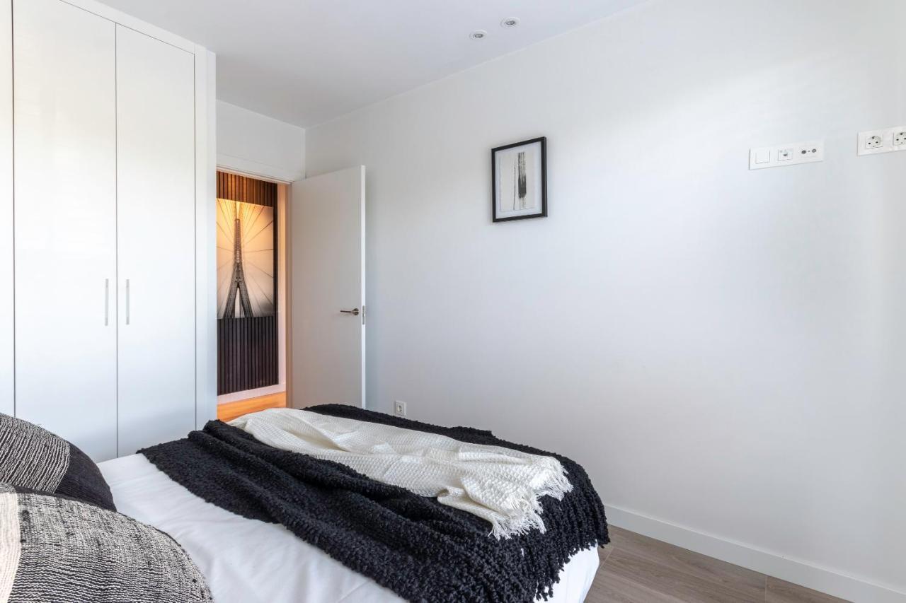 Akomodat En Precioso Y Moderno Con Jardin Y Parking Getxo Buitenkant foto